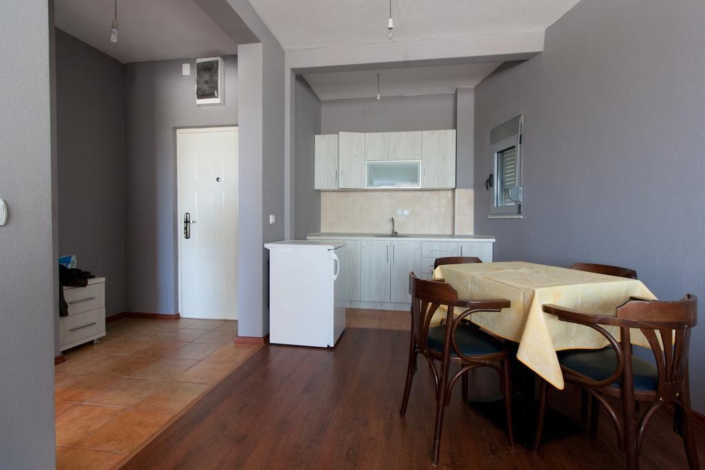 Art I Apartments ウルツィニ エクステリア 写真