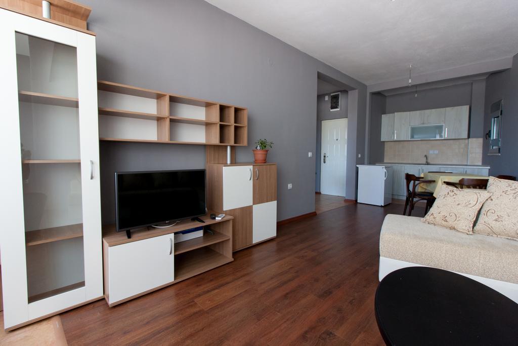 Art I Apartments ウルツィニ エクステリア 写真