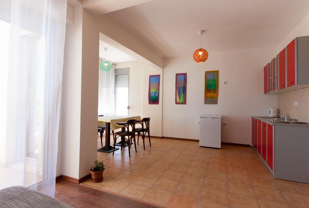 Art I Apartments ウルツィニ エクステリア 写真