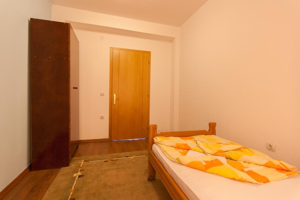 Art I Apartments ウルツィニ エクステリア 写真