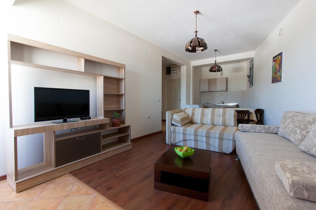 Art I Apartments ウルツィニ エクステリア 写真