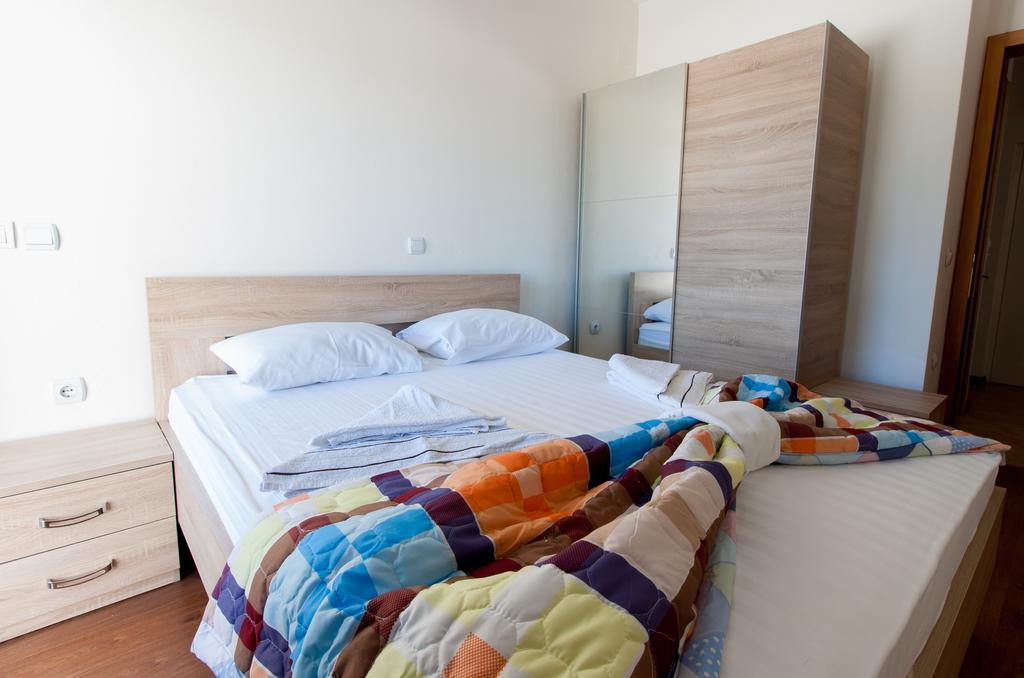 Art I Apartments ウルツィニ エクステリア 写真