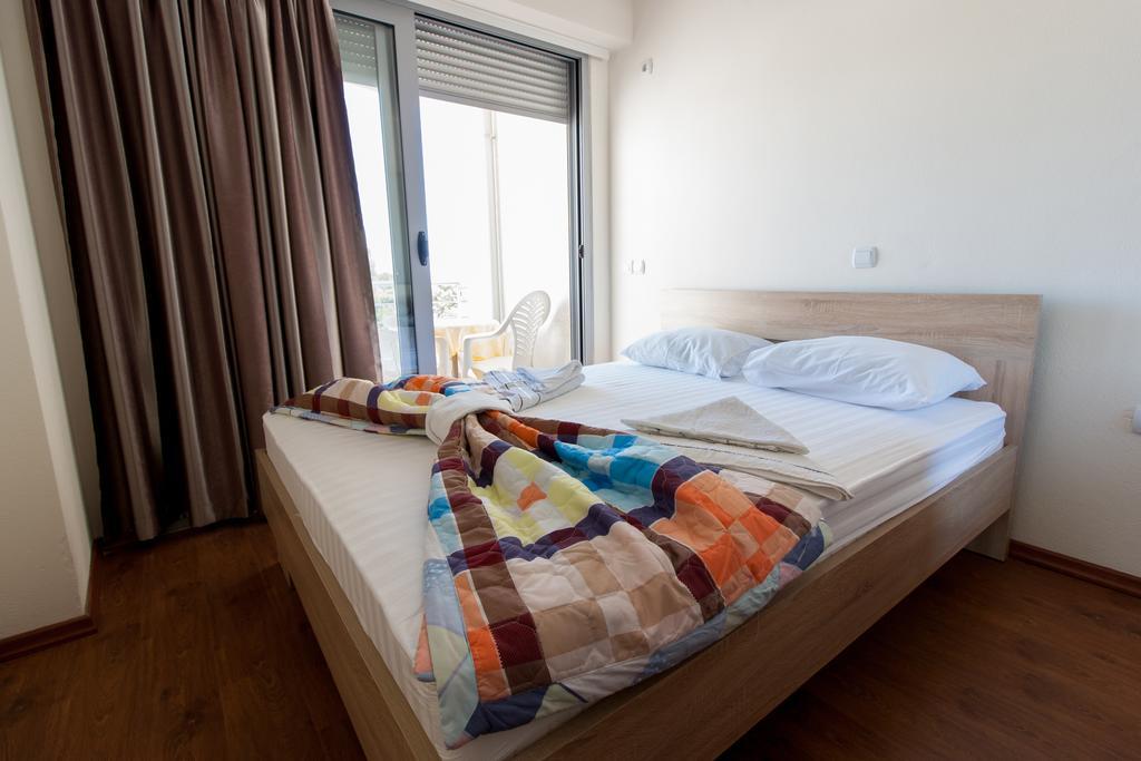 Art I Apartments ウルツィニ エクステリア 写真
