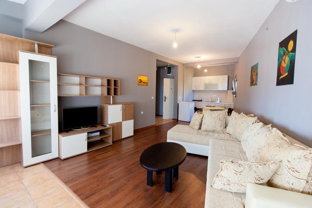 Art I Apartments ウルツィニ エクステリア 写真
